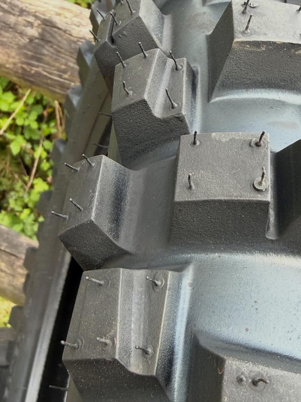 Shinko R525 120/100-18 Cheater Hybrid Tyre