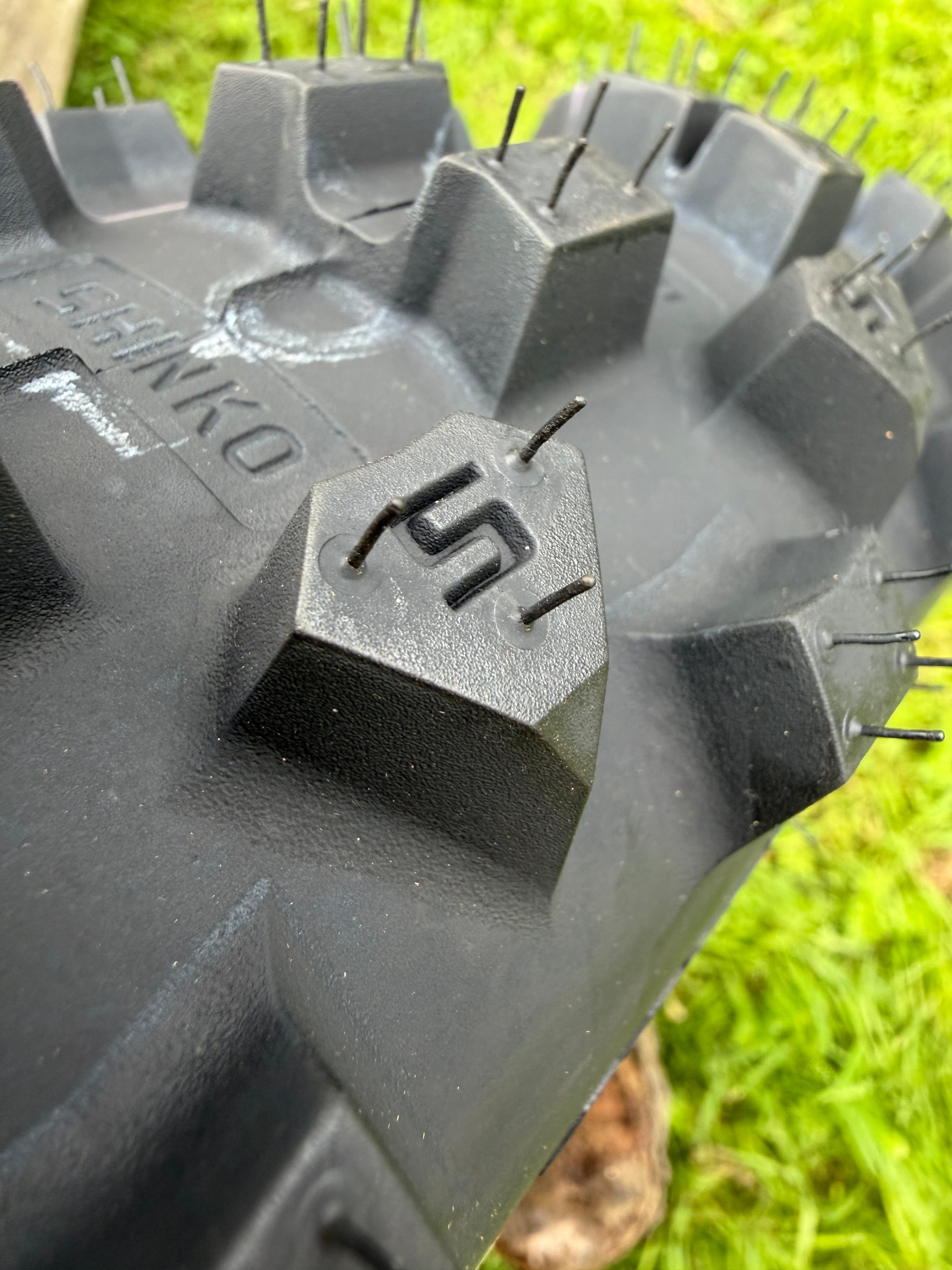 Shinko F216 + X-Grip EV-2 90/100-21 Front Tyre & Mousse Bundle.